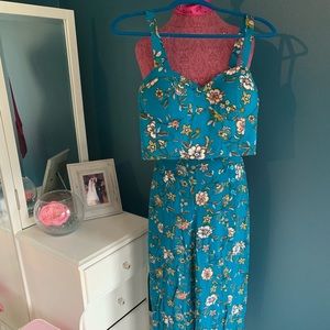 Crop top and matching pants